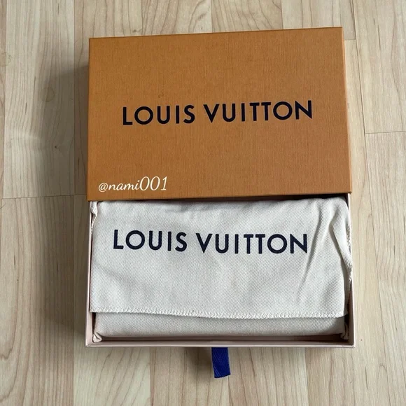 Louis Vuitton Denim Sarah Wallet - Picture 13 of 14